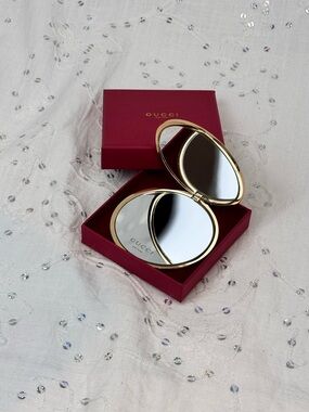 Gucci Parfums Gold GG Compact Mirror NIB